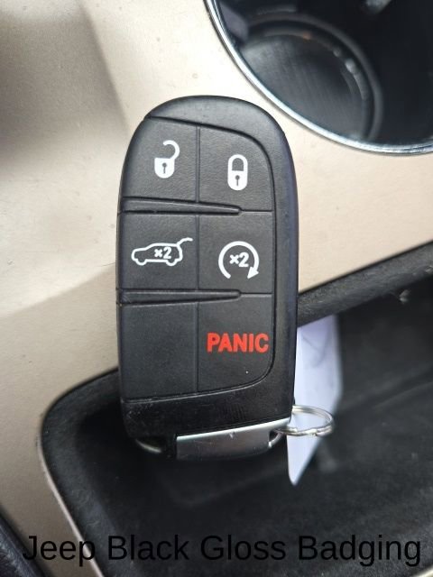 Used 2014 Jeep Grand Cherokee Altitude image 38