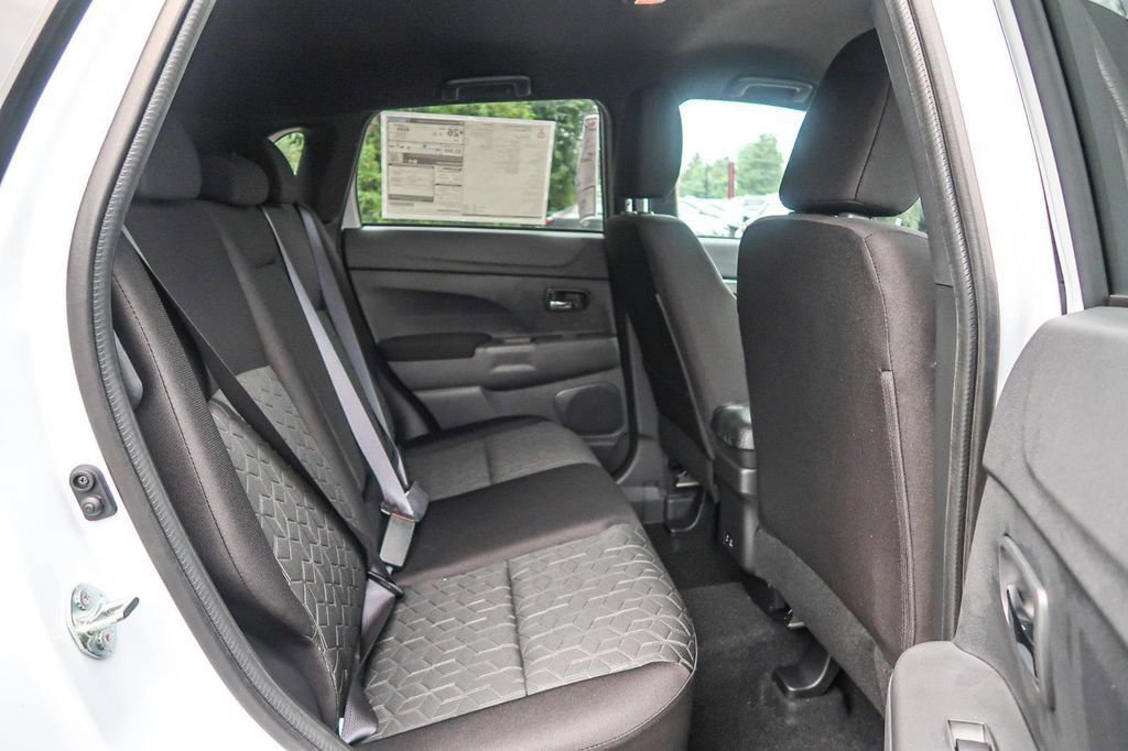 Used 2025 Mitsubishi Outlander Sport AWD image 15