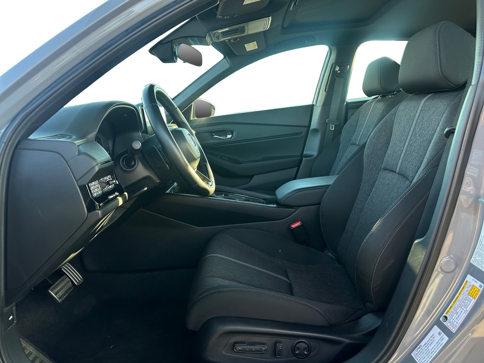 Used 2025 Honda Accord Sport image 9