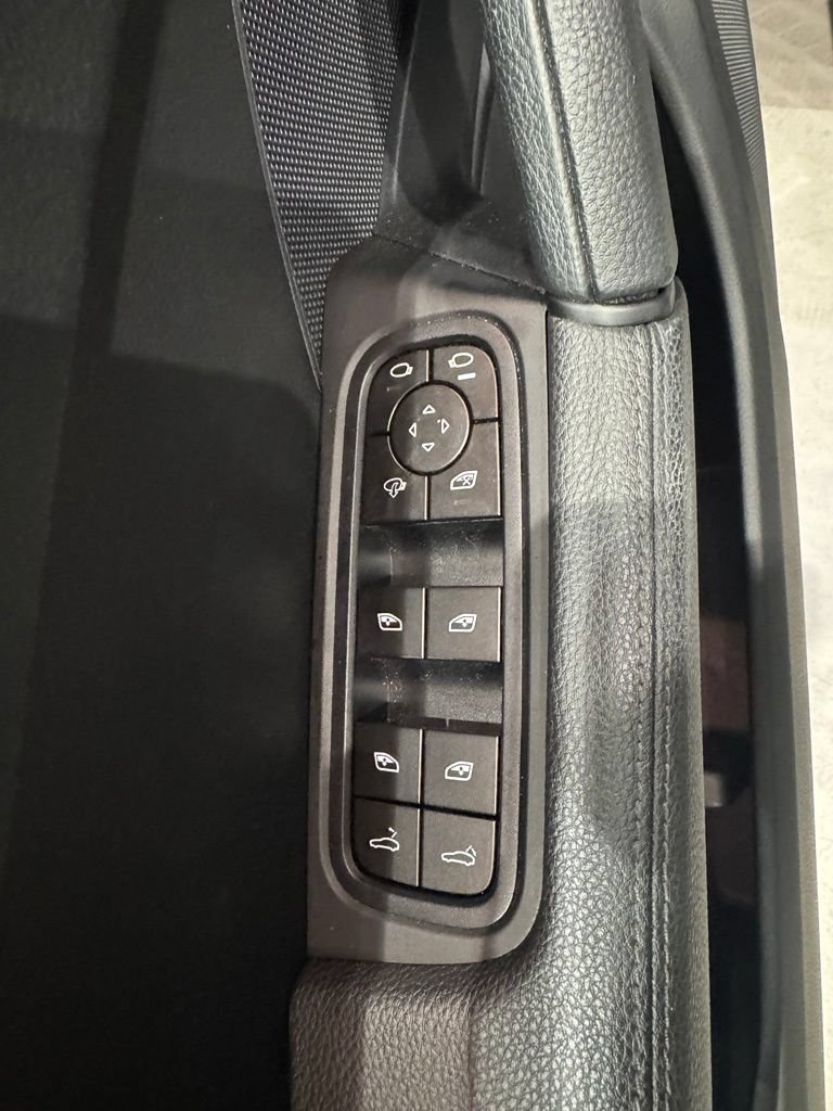 Used 2024 Porsche Cayenne Coupe w/ Premium Package Plus AWD/4WD image 13