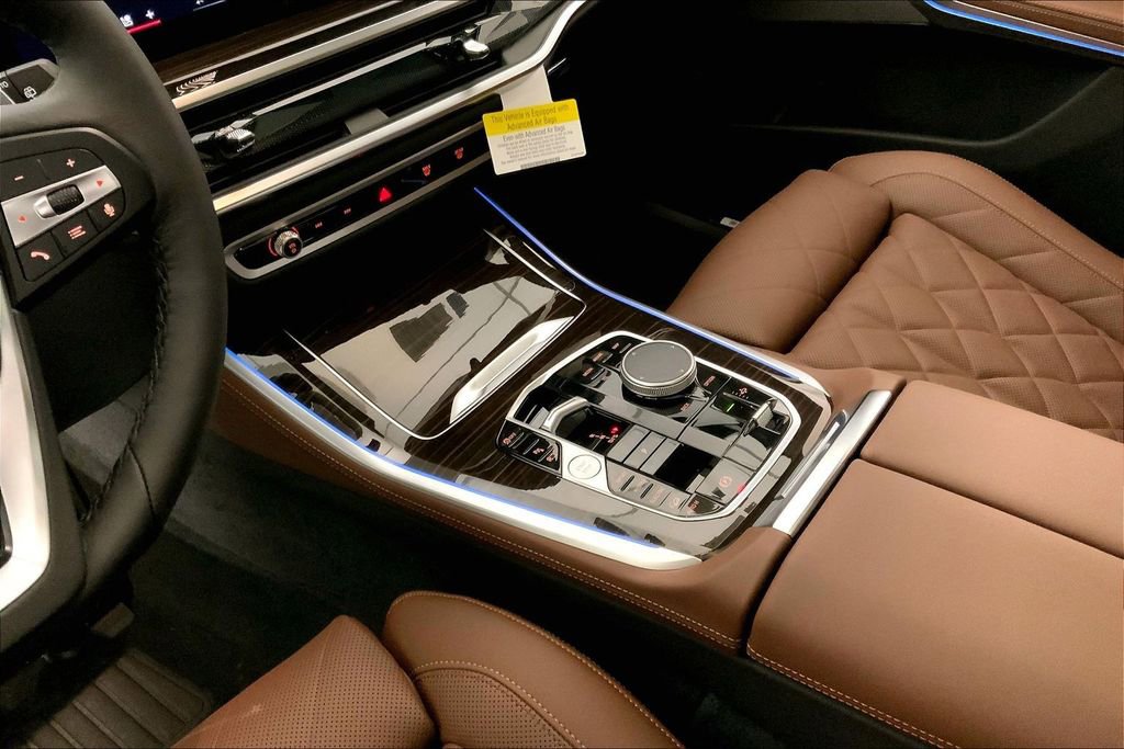 New 2026 BMW X5 xDrive50e w/ Climate Comfort Package image 6