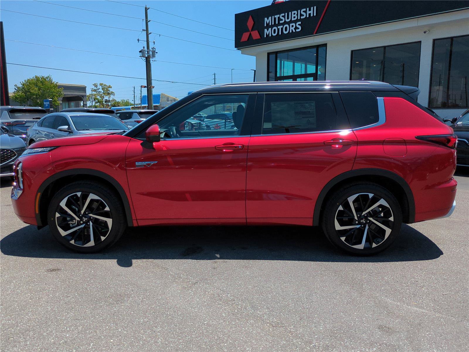 New 2025 Mitsubishi Outlander SEL image 7