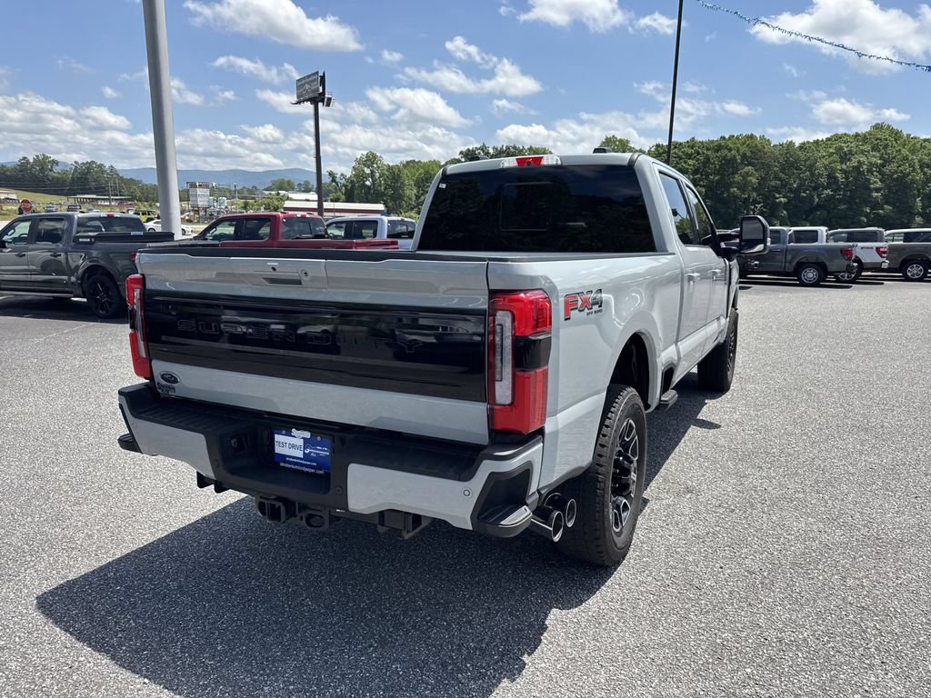 Used 2025 Ford F250 Platinum AWD/4WD image 7