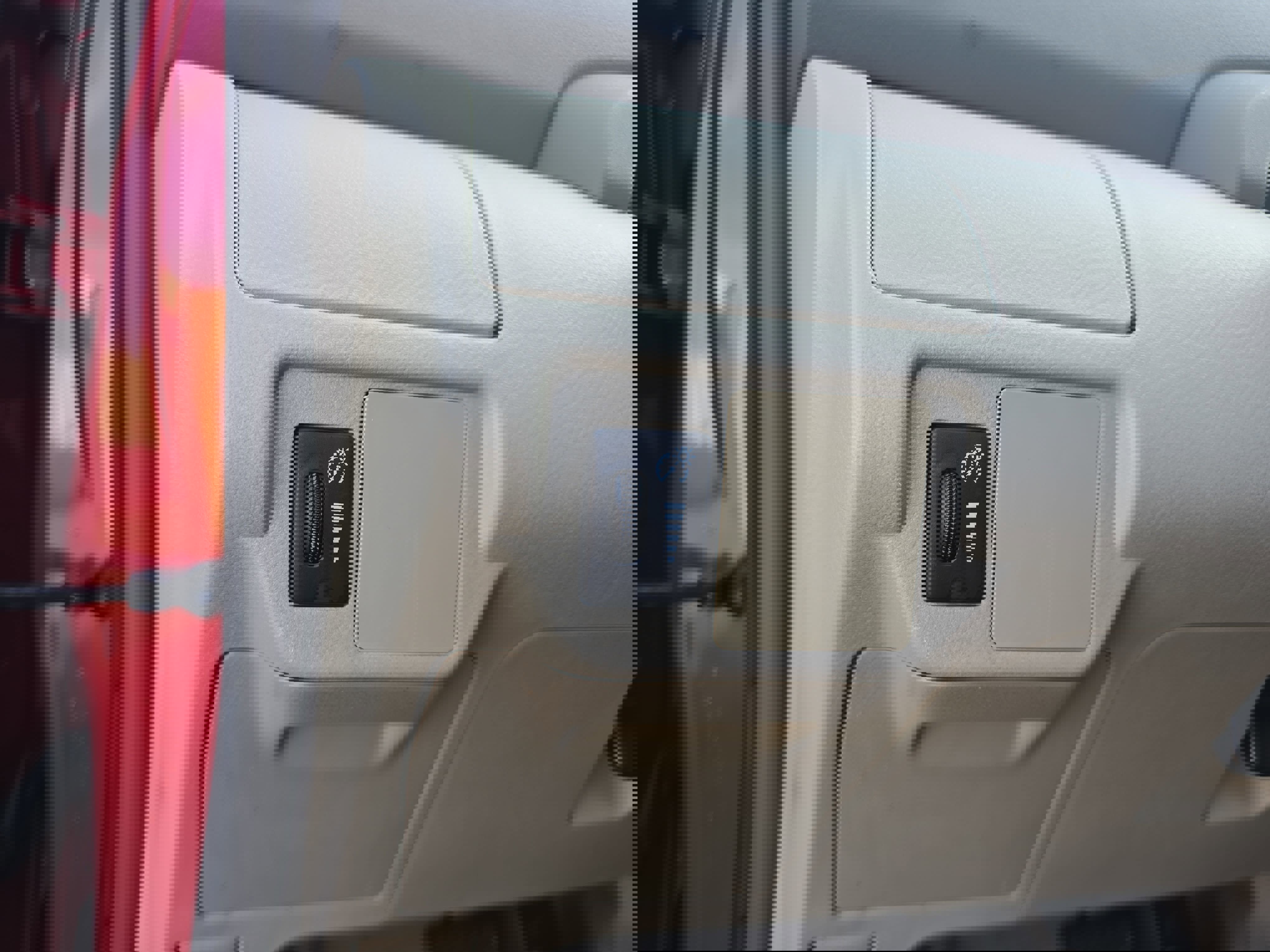 Used 2009 Toyota Yaris S image 28