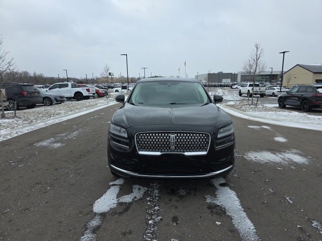 Used 2023 Lincoln Nautilus AWD image 2