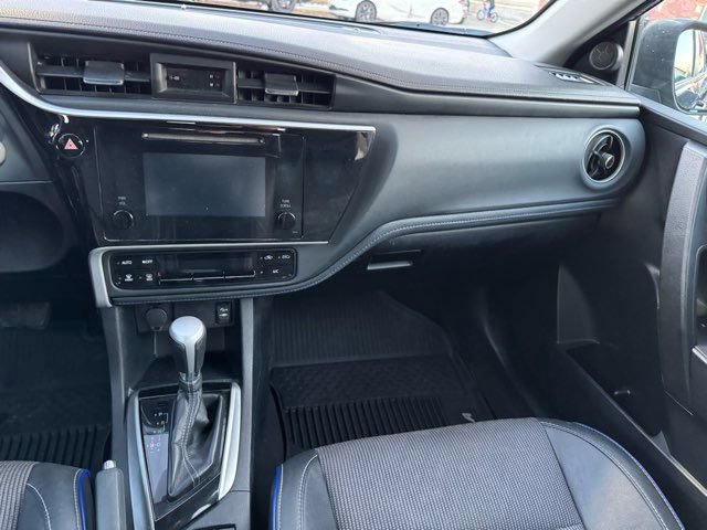 Used 2018 Toyota Corolla SE image 20
