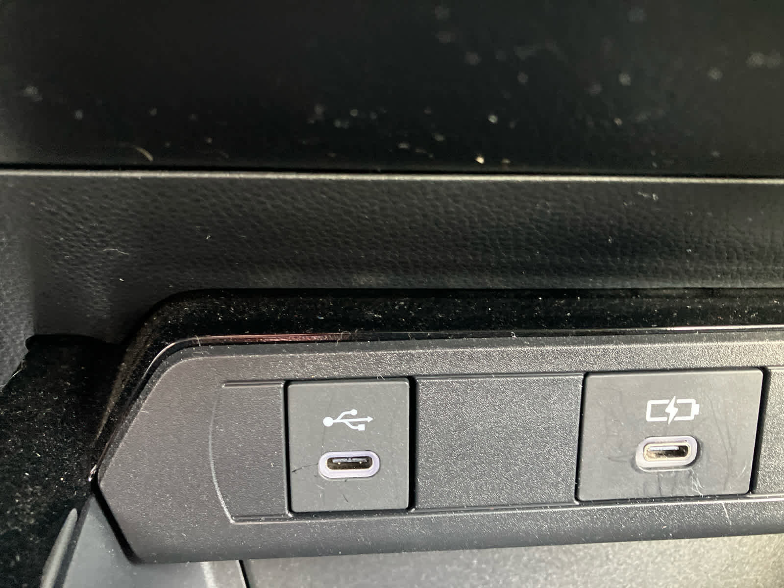 Used 2025 Toyota Prius Plug-In Hybrid w/ Limited Premium Package image 30