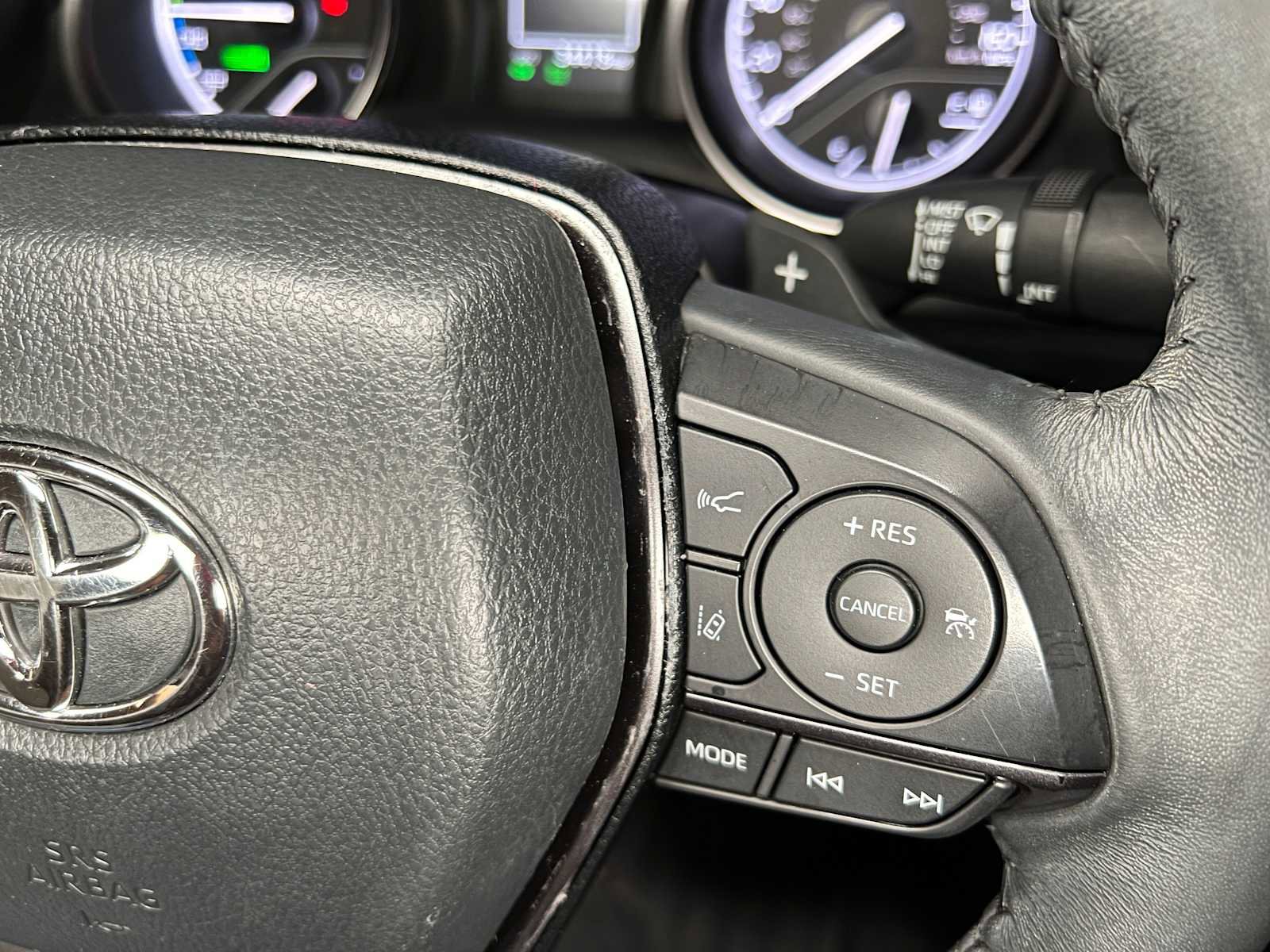 Used 2024 Toyota Camry SE FWD image 28