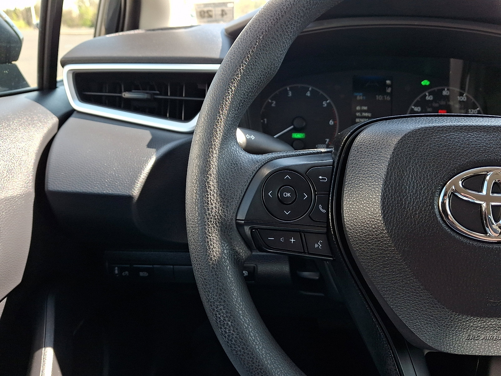 Used 2024 Toyota Corolla LE image 20