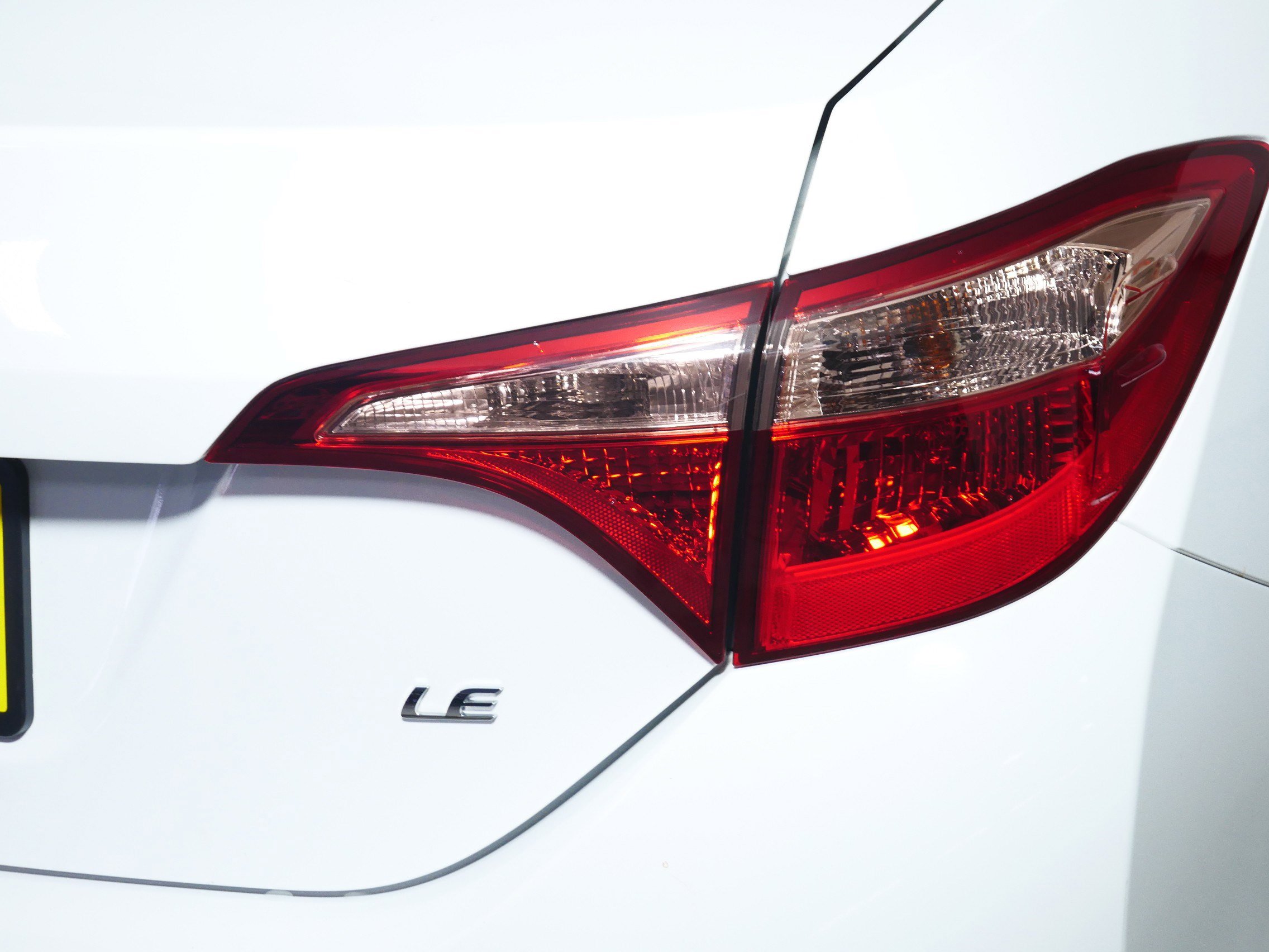 Used 2017 Toyota Corolla LE image 17