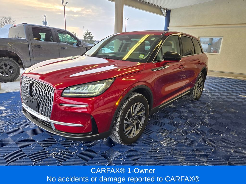 Used 2025 Lincoln Corsair AWD image 4