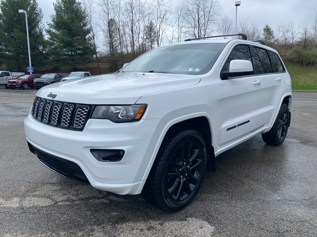 Used 2020 Jeep Grand Cherokee Altitude image 7