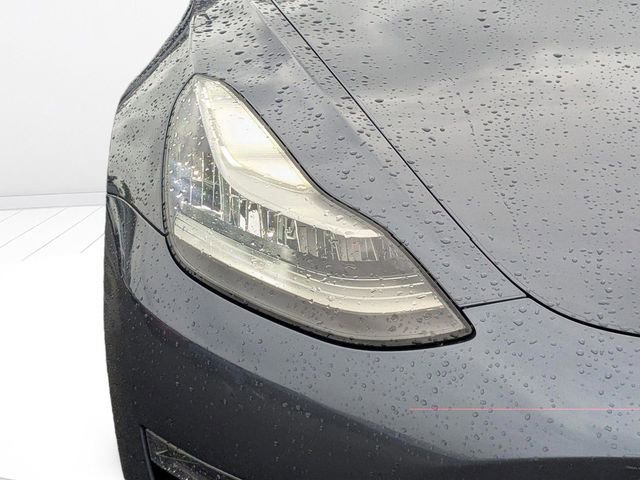 Used 2018 Tesla Model 3 Long Range image 9