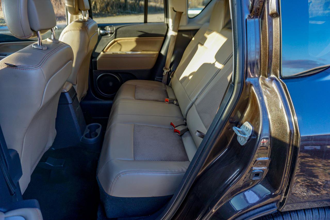 Used 2014 Jeep Compass Latitude image 18