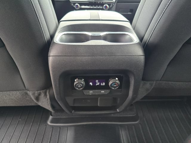 Used 2024 Chevrolet Traverse Z71 AWD/4WD image 31
