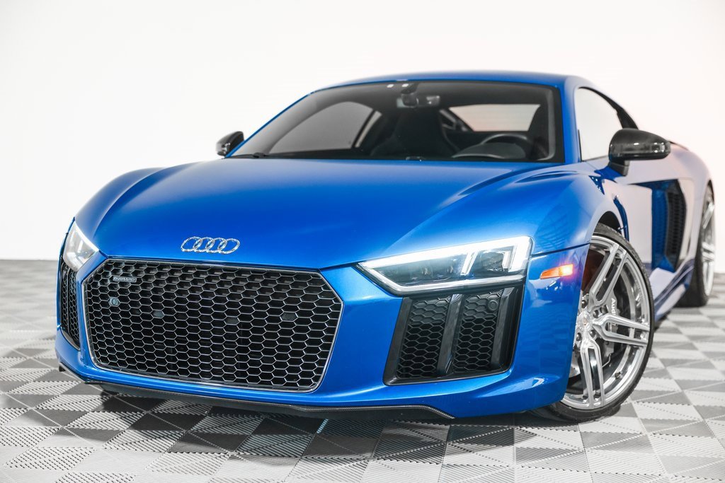 Used 2017 Audi R8 V10 plus image 10