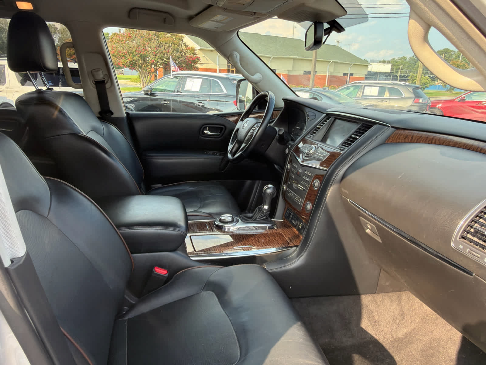 Used 2020 Nissan Armada SL w/ Premium Package AWD/4WD image 9