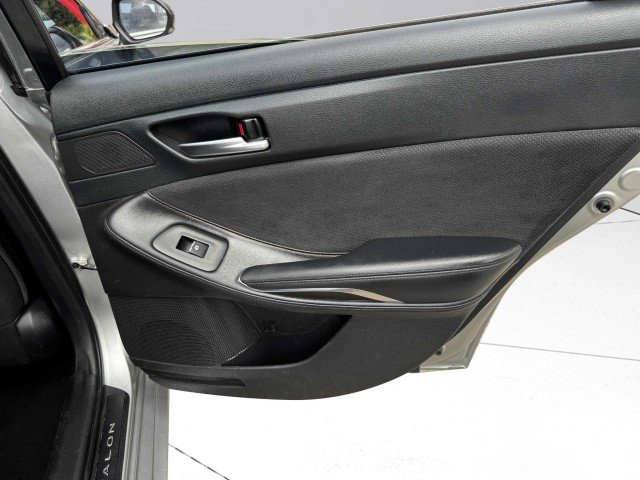 Used 2019 Toyota Avalon XSE image 46