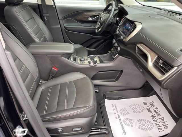 Used 2024 GMC Terrain Denali w/ Black Diamond Edition image 7