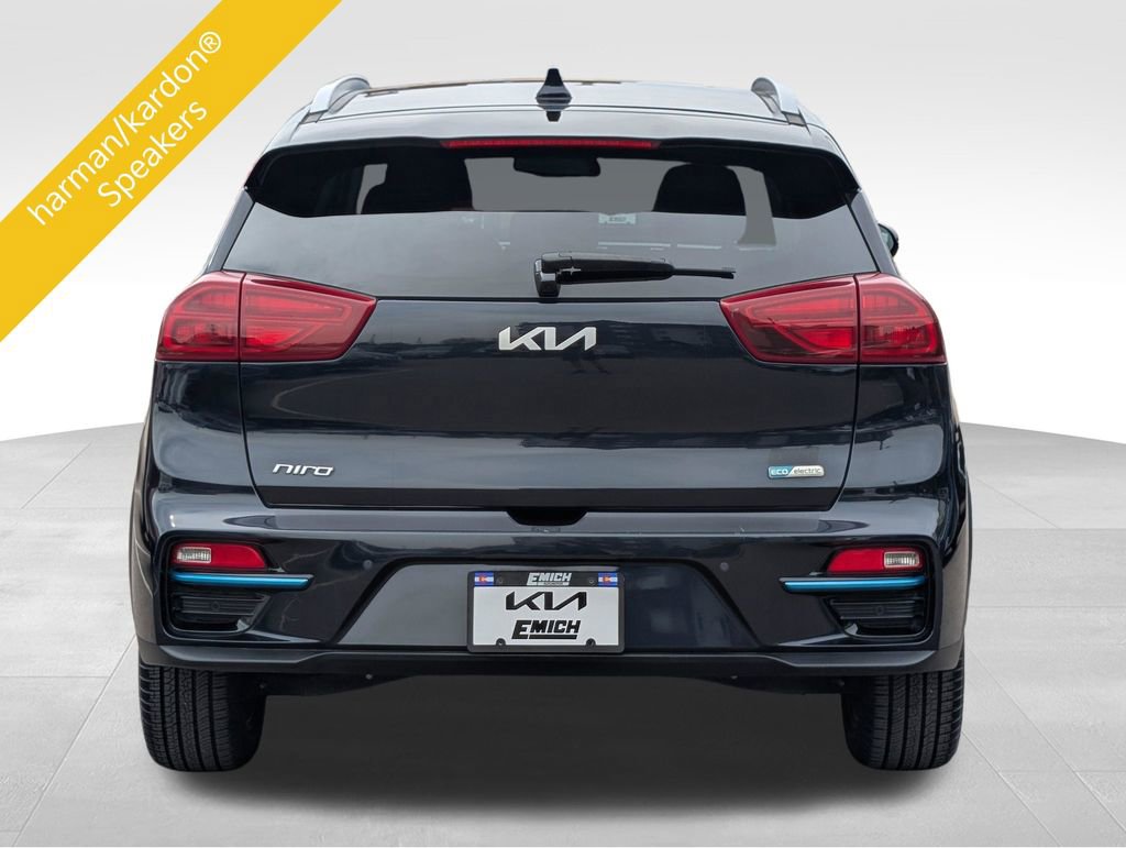 Used 2022 Kia Niro EX Premium w/ Cold Weather Package FWD image 4