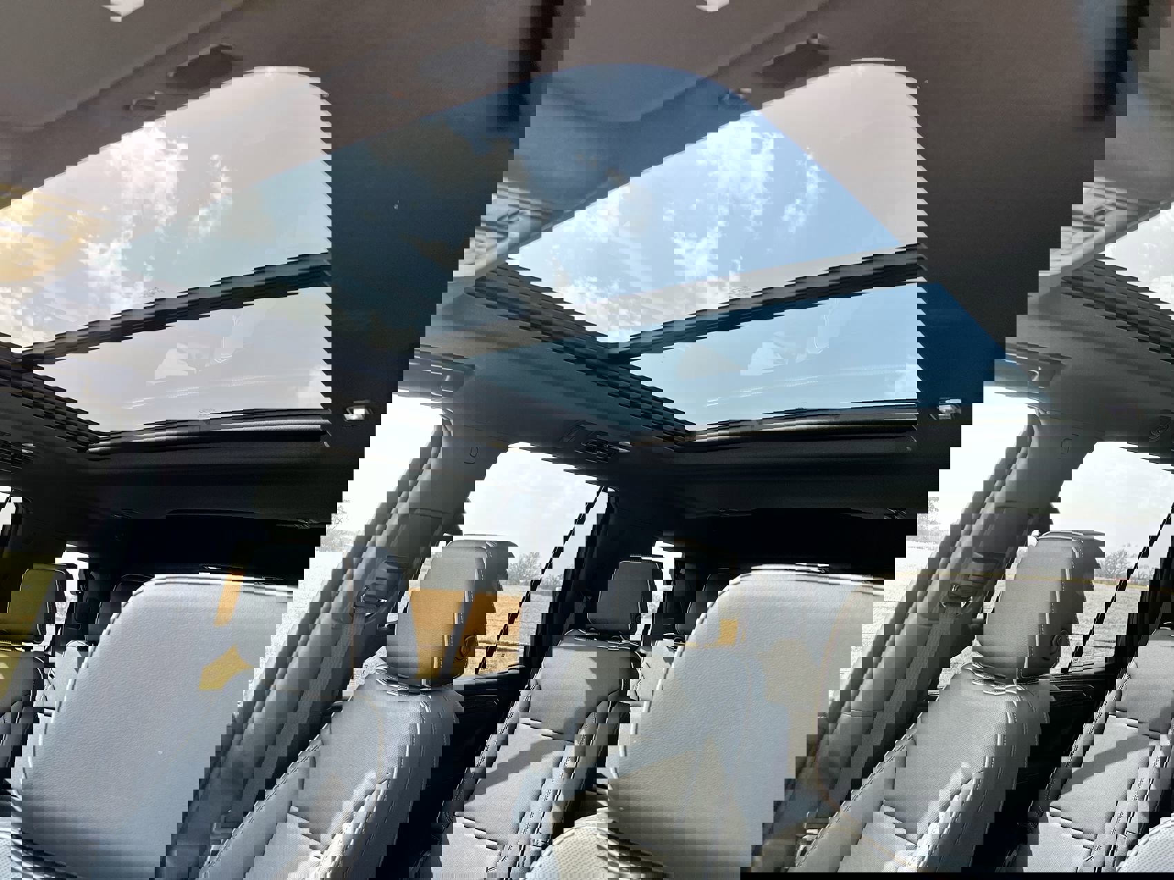 Used 2023 Chevrolet Tahoe Premier image 23