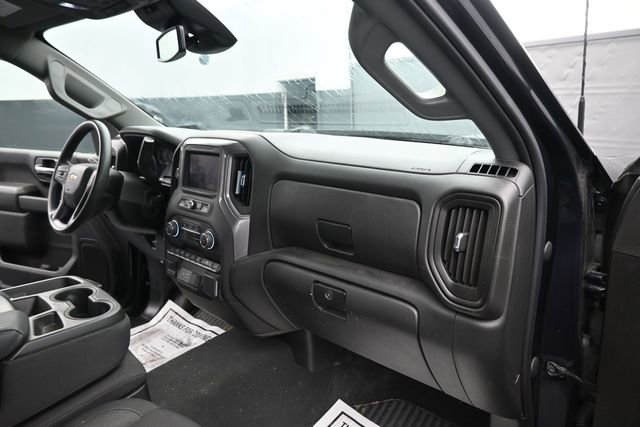 Used 2024 Chevrolet Silverado 2500 Custom w/ Custom Value Package AWD/4WD image 11