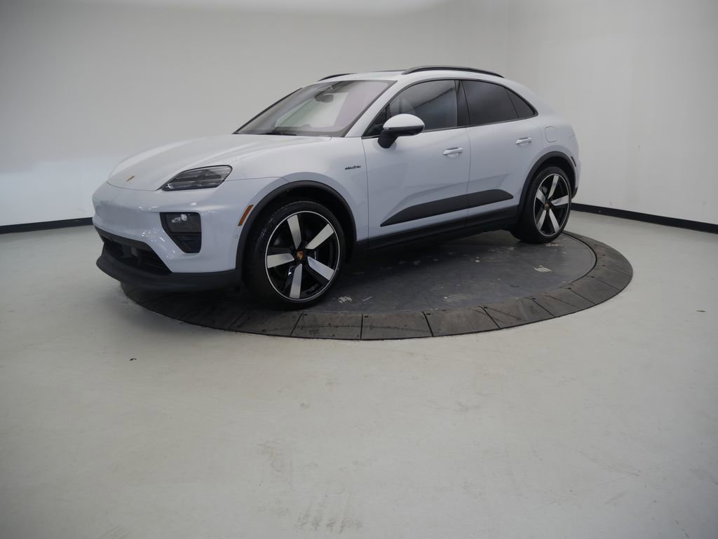 New 2026 Porsche Macan 4 Electric AWD/4WD video 1