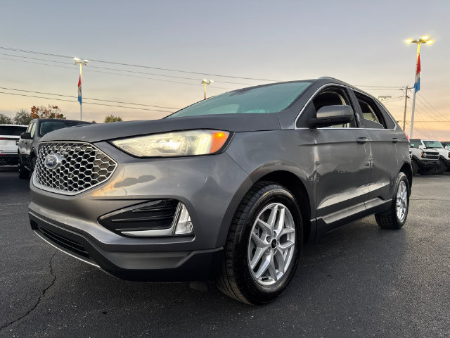 Used 2024 Ford Edge SEL w/ Convenience Package AWD/4WD image 3