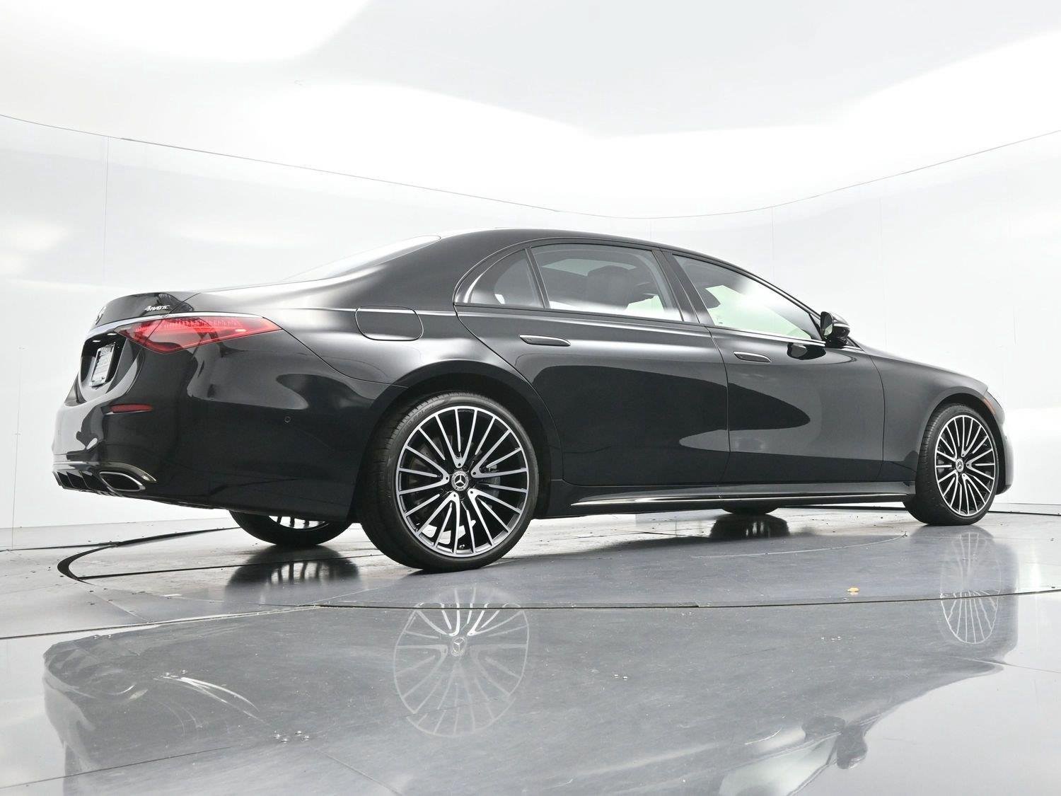 Used 2024 Mercedes-Benz S 580 4MATIC Sedan image 49