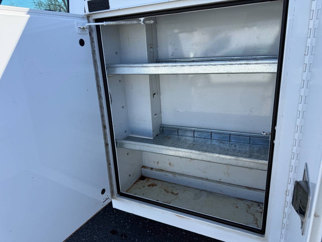 Used 2010 Chevrolet Express 3500 RWD image 26