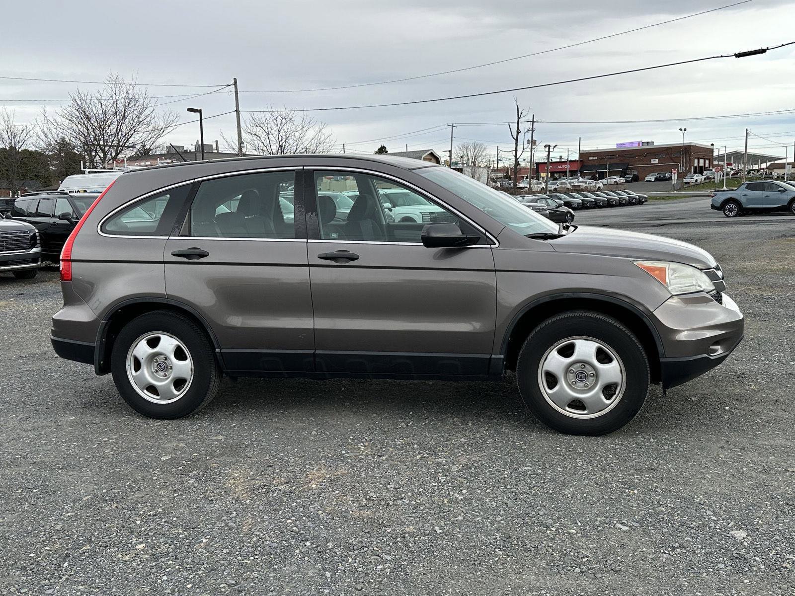 Used 2010 Honda CR-V LX image 9