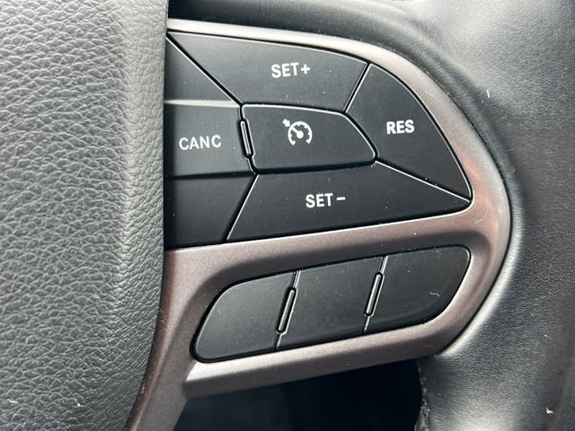 Used 2019 Jeep Cherokee Latitude Plus AWD/4WD image 21