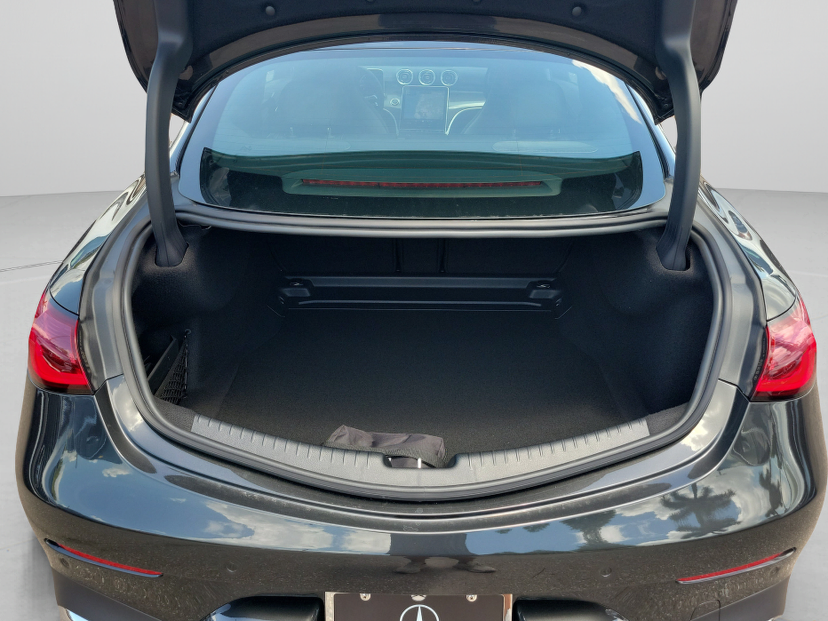 New 2026 Mercedes-Benz CLE 300 4MATIC Coupe image 5