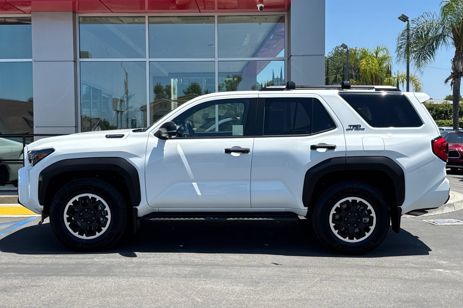Certified 2025 Toyota 4Runner TRD Off-Road Premium AWD/4WD image 9