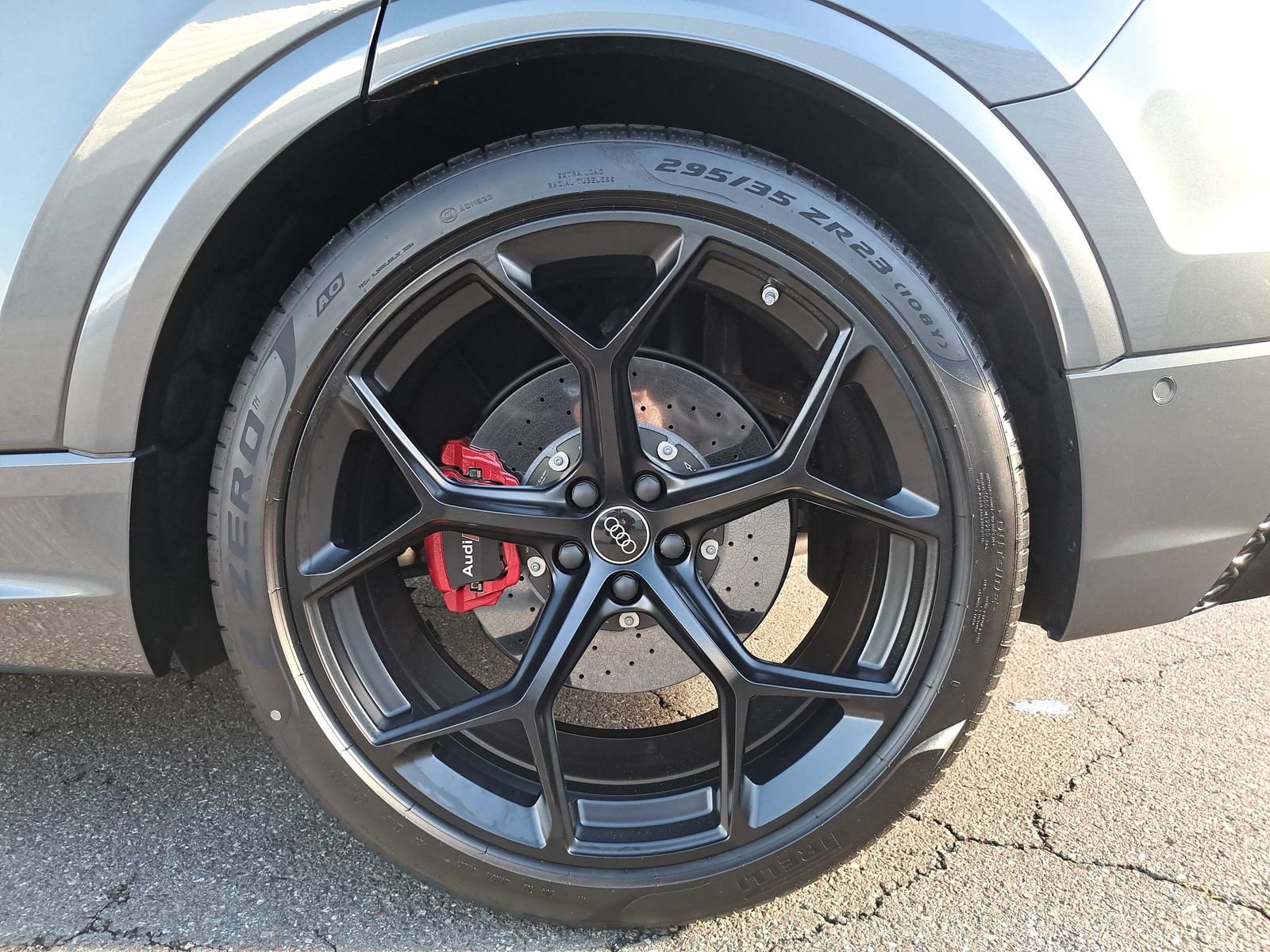 New 2025 Audi RS Q8 performance image 37