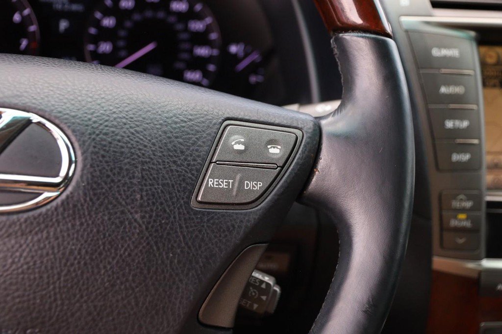 Used 2012 Lexus LS 460 w/ Comfort Pkg RWD image 15