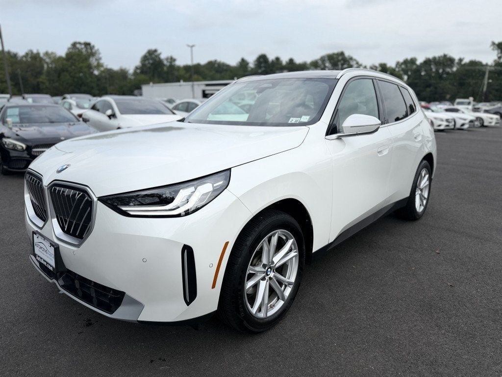 Used 2025 BMW X3 xDrive30i w/ Convenience Package AWD/4WD image 7