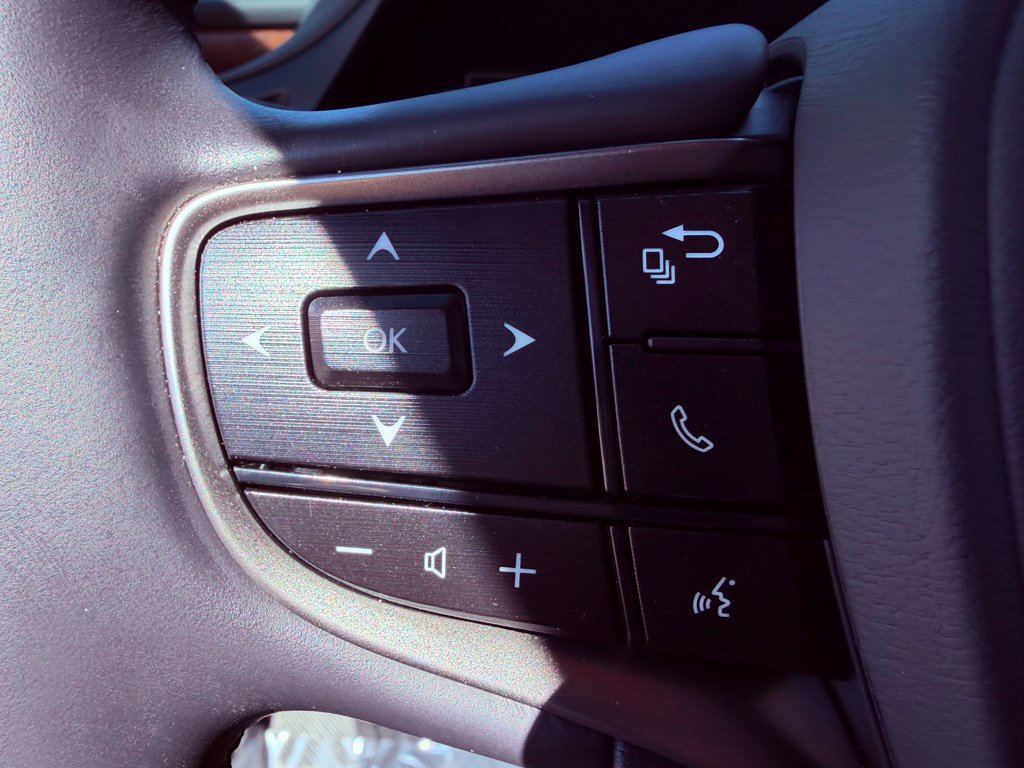 Certified 2025 Lexus ES 350 w/ Premium Package FWD image 20