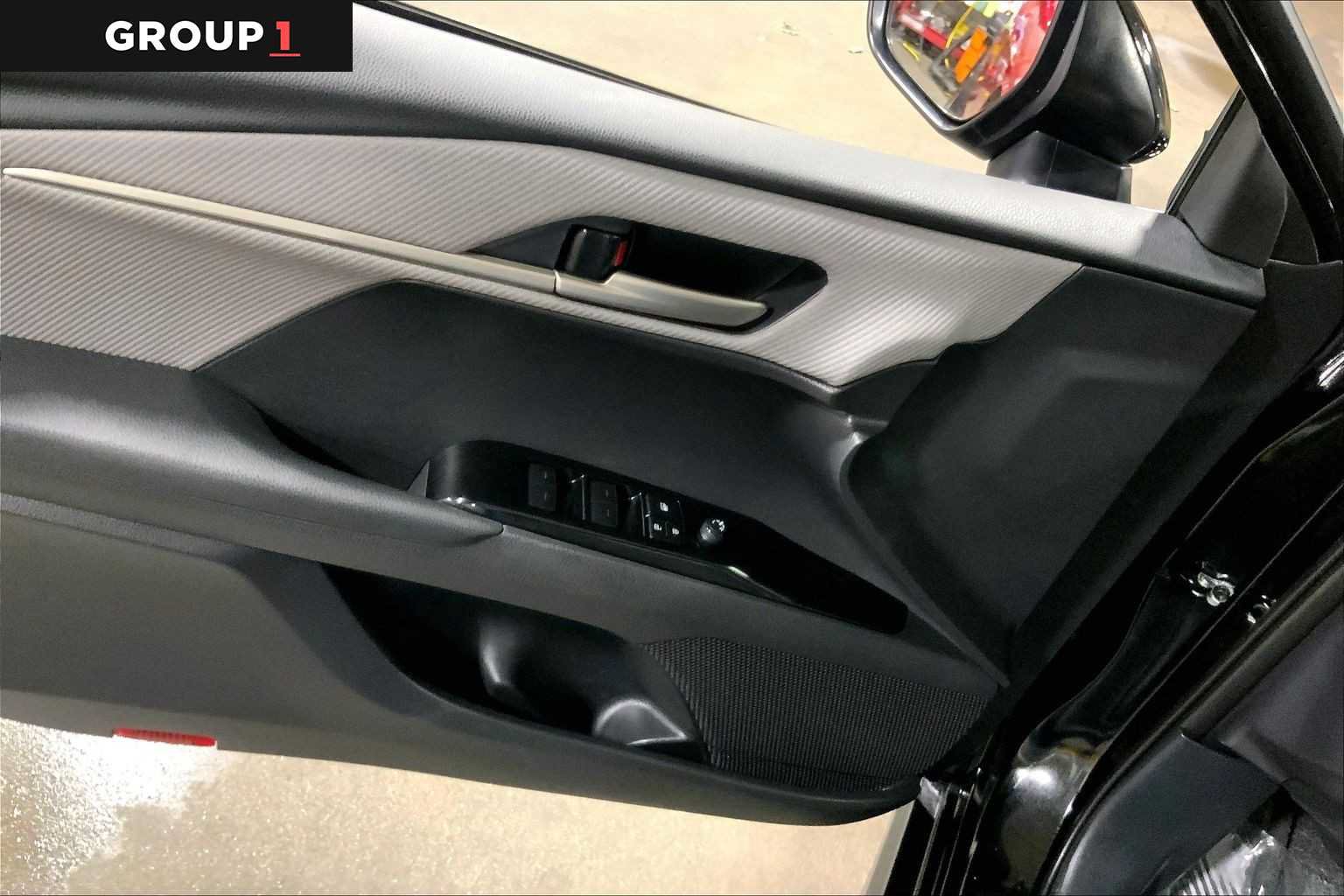 Certified 2025 Toyota Camry SE w/ Convenience Package AWD/4WD image 37