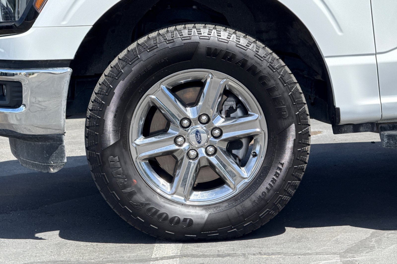 Used 2025 Ford F150 XLT w/ Equipment Group 301A Standard AWD/4WD image 32