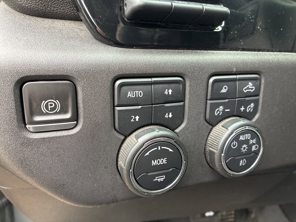 Used 2023 Chevrolet Silverado 1500 ZR2 w/ Technology Package AWD/4WD image 8