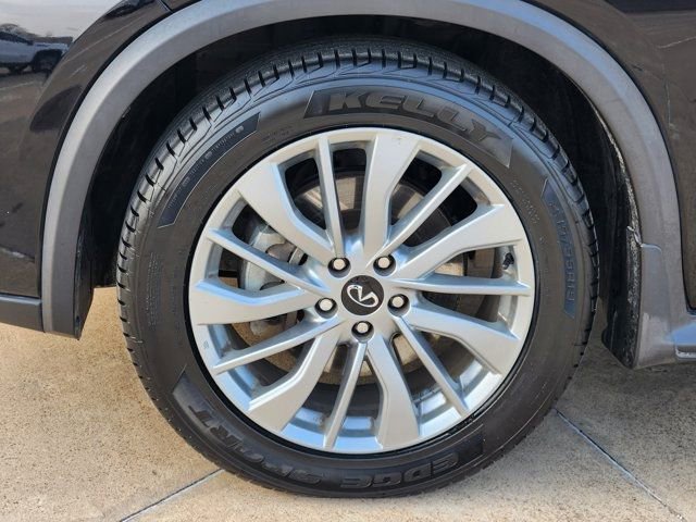 Used 2023 INFINITI QX50 Luxe image 18