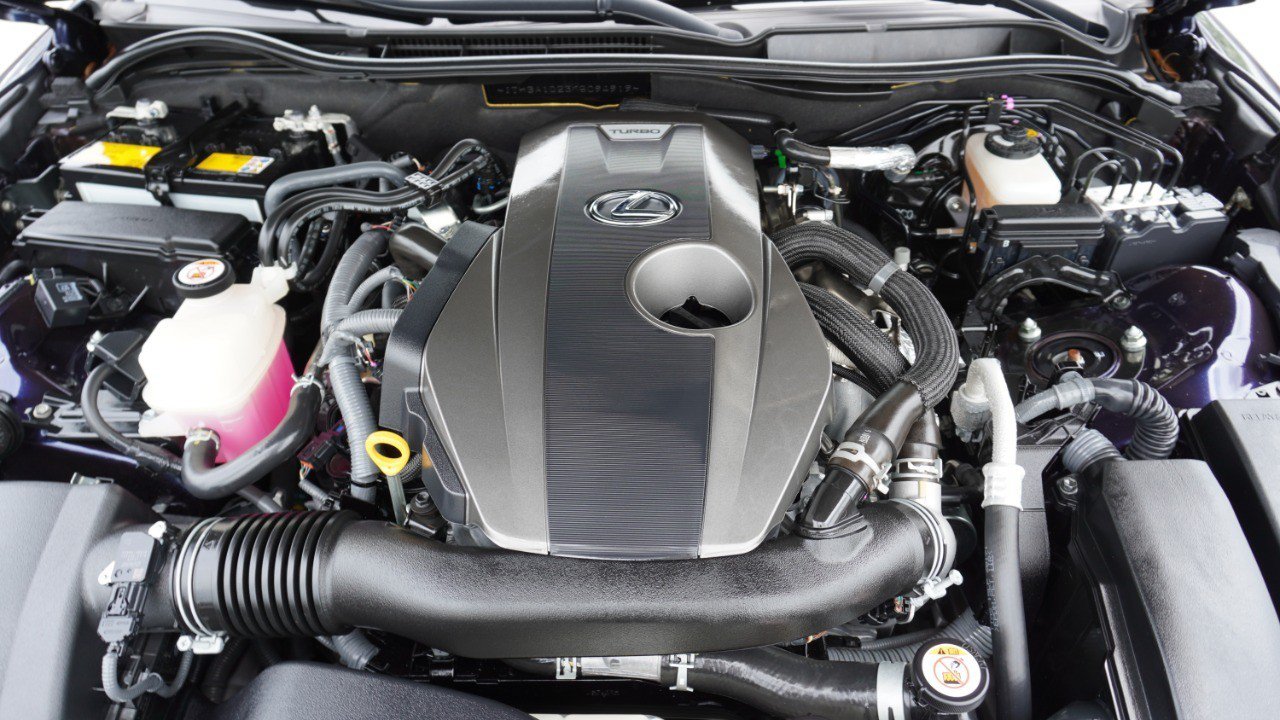 Used 2019 Lexus IS 300 w/ Premium Package RWD image 36