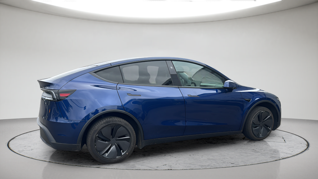 Used 2026 Tesla Model Y Long Range RWD image 6