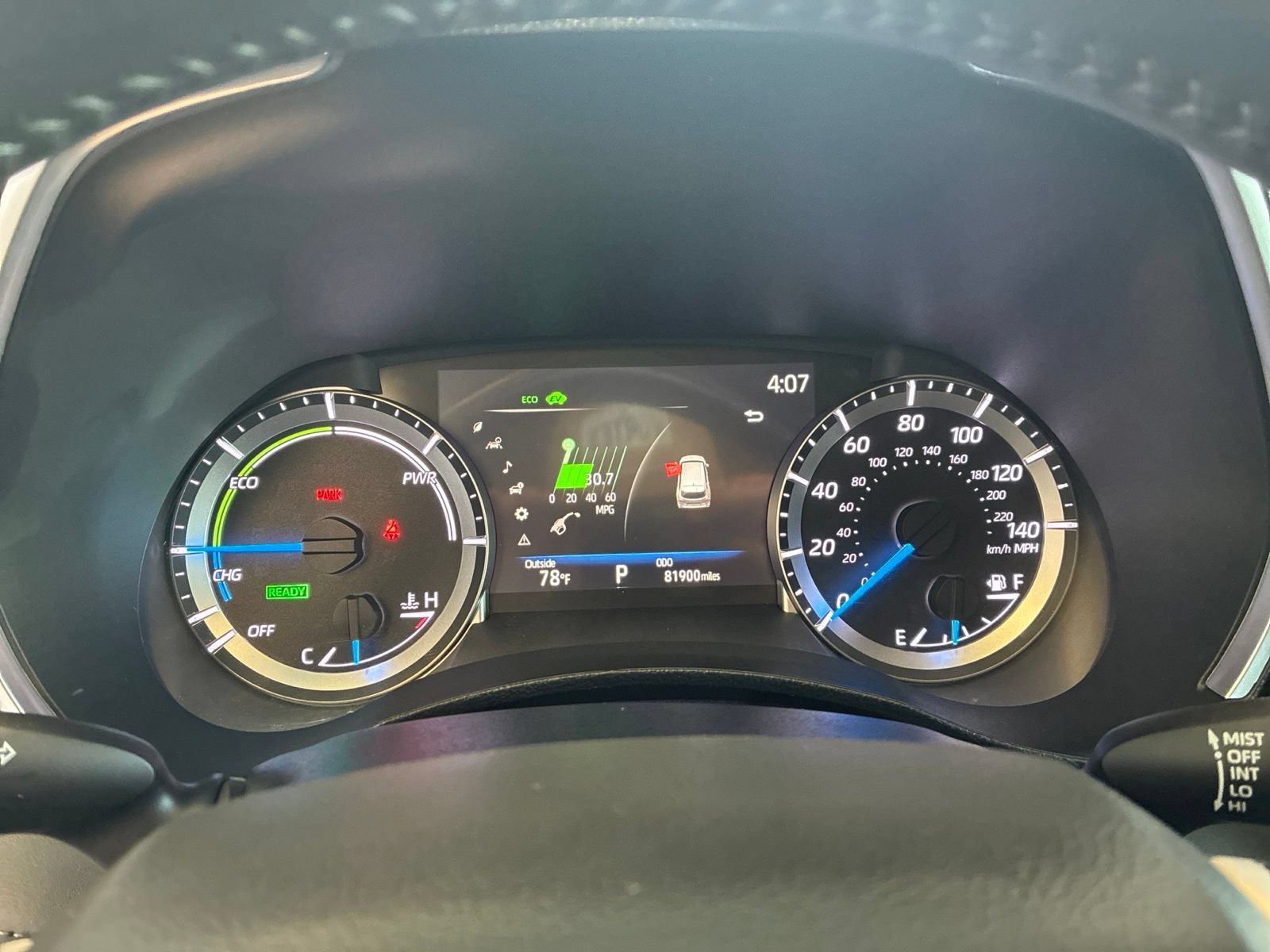 Used 2024 Toyota Highlander XLE AWD/4WD image 23