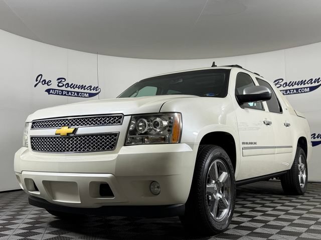 Used 2012 Chevrolet Avalanche LTZ AWD/4WD video 2