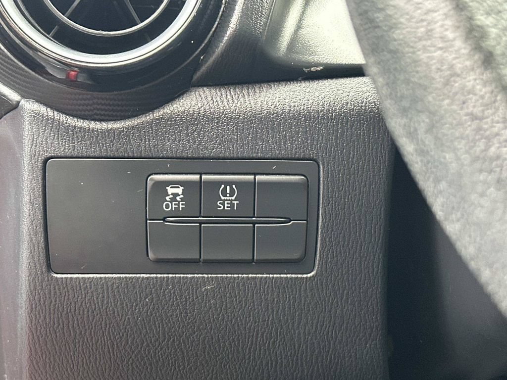 Used 2018 Toyota Yaris iA FWD image 23