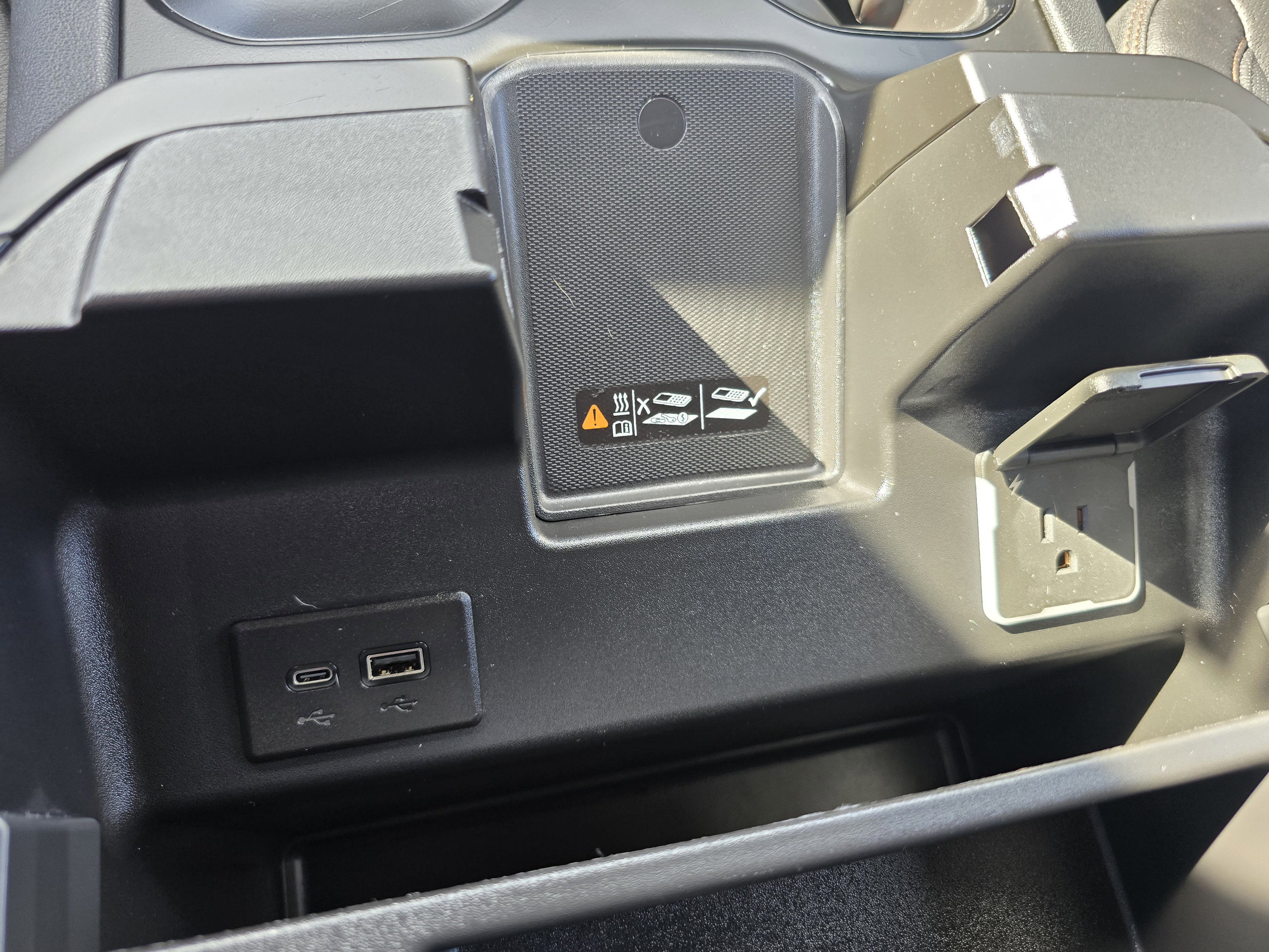 Used 2025 GMC Sierra 1500 AT4 image 36