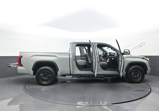 Used 2025 Toyota Tundra SR5 w/ SR5 Convenience Package RWD image 32