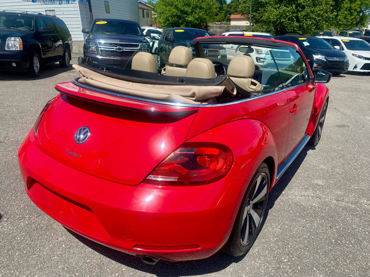 Used 2013 Volkswagen Beetle 2.0T FWD image 7